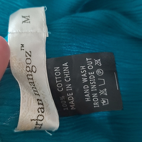 Emerald green crepe lettuce hem top urban mangoz medium - Picture 8 of 8